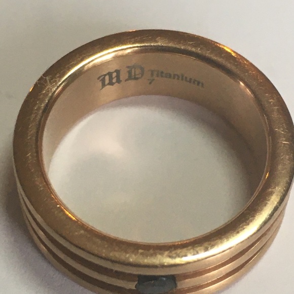 Titanium ring - Picture 3 of 4